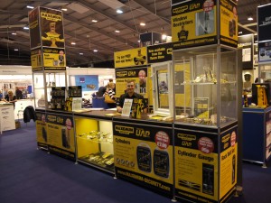 UAP TradeLocks stand UAP TradeLocks MLA